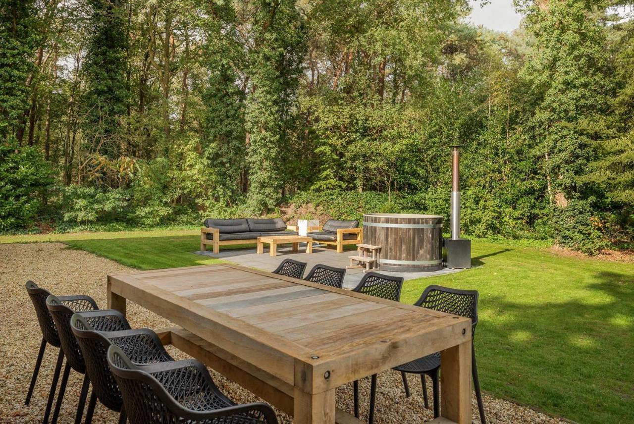 Beautiful English Villa With Hottub Zuidwolde  Eksteriør bilde