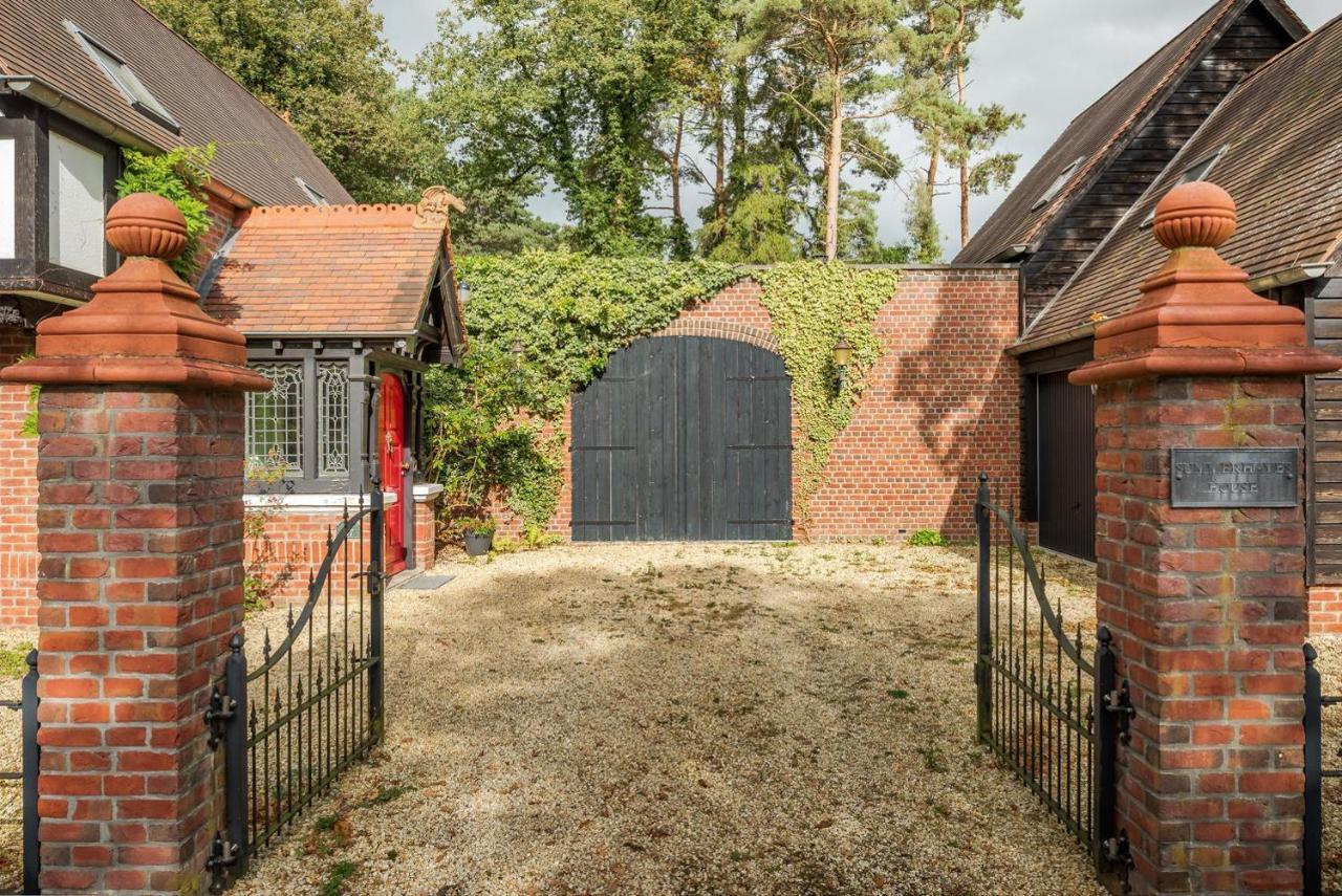 Beautiful English Villa With Hottub Zuidwolde  Eksteriør bilde
