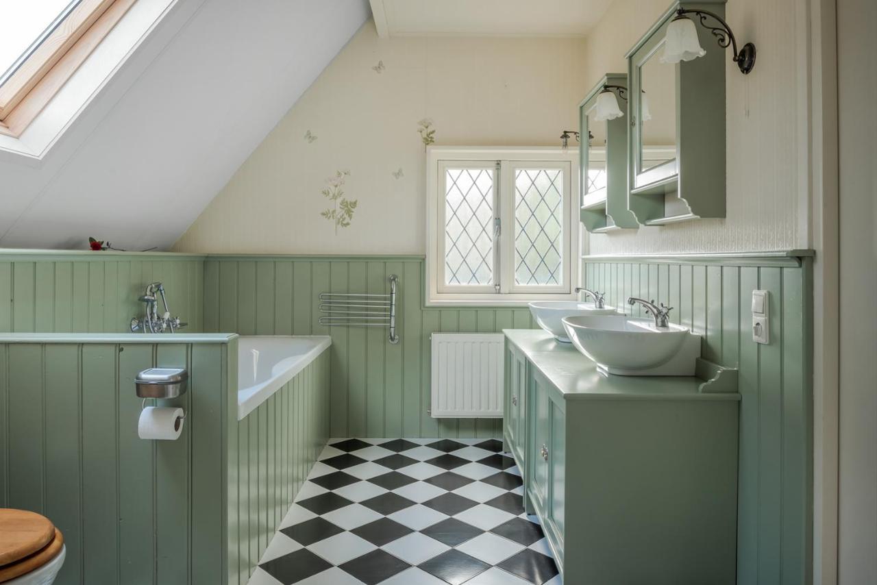 Beautiful English Villa With Hottub Zuidwolde  Eksteriør bilde