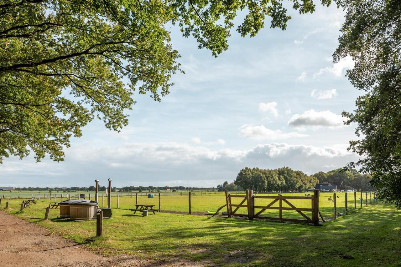 Beautiful English Villa With Hottub Zuidwolde  Eksteriør bilde
