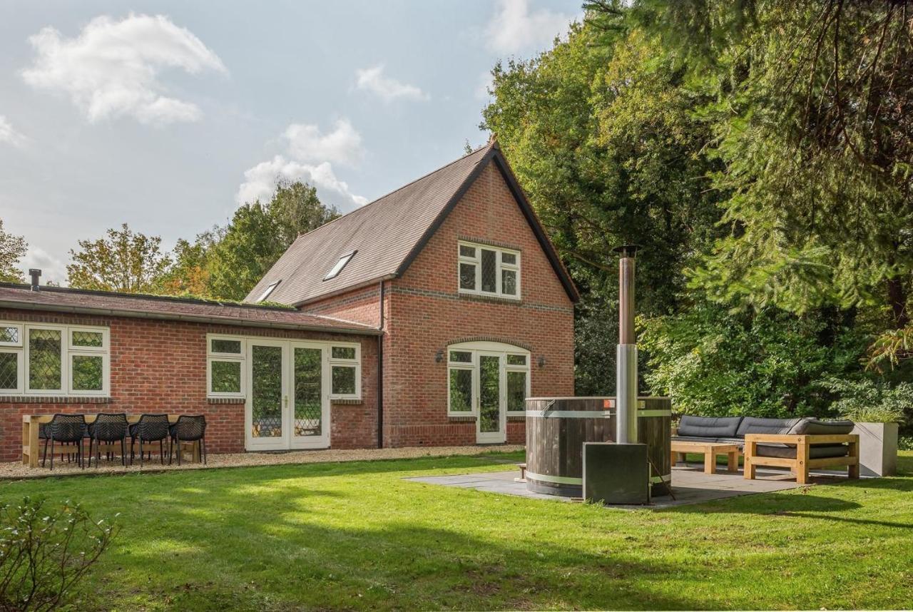 Beautiful English Villa With Hottub Zuidwolde  Eksteriør bilde